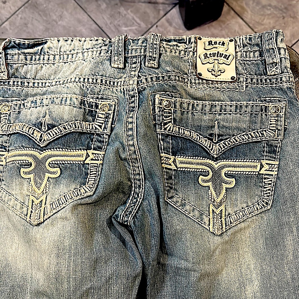 ROCK REVIVAL JEANS ! Nelson Boot 34x32 New w/out tags never worn to small,